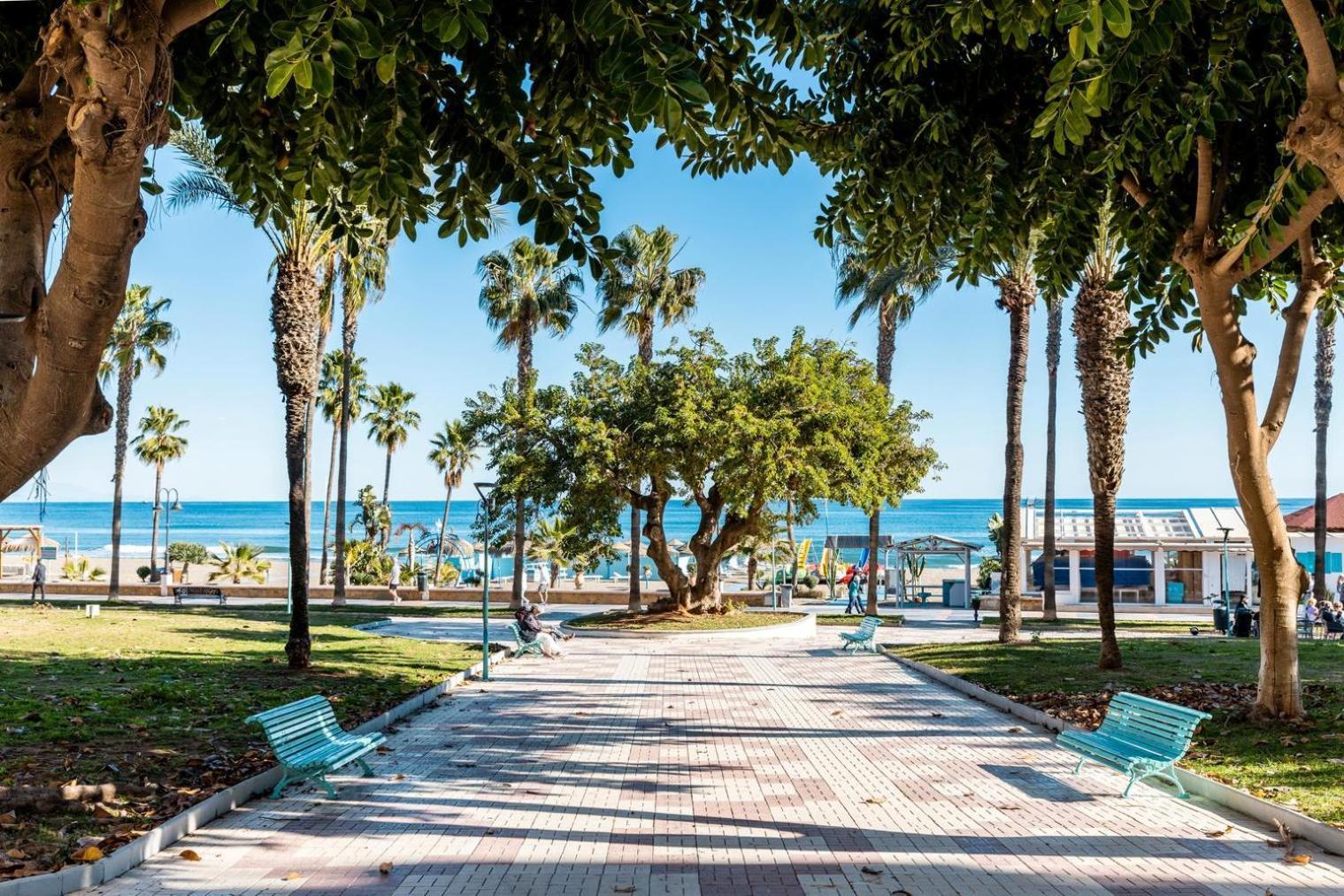Primera Linea Del Mar - Acceso Directo Playa Carihuela Torremolinos Exterior photo